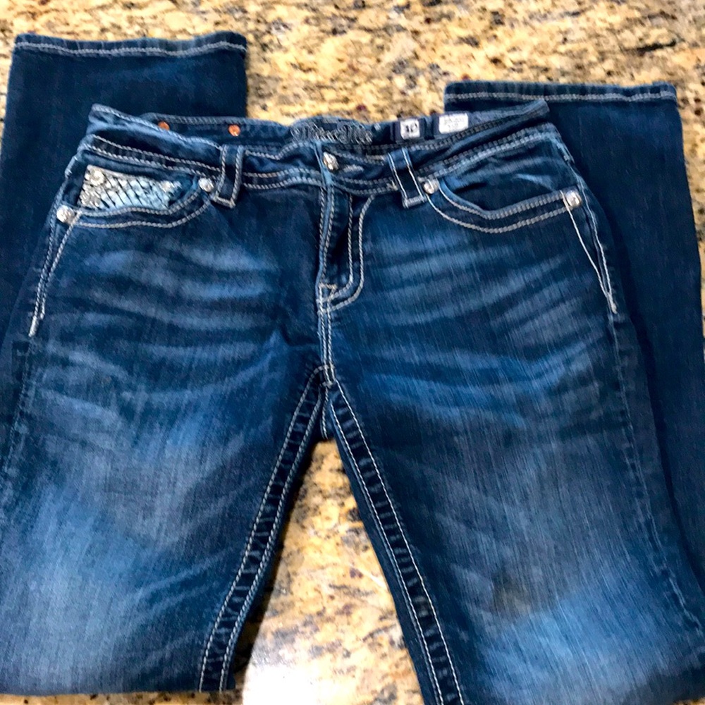 Great shape- inseam 33” - boot cut- waist 30